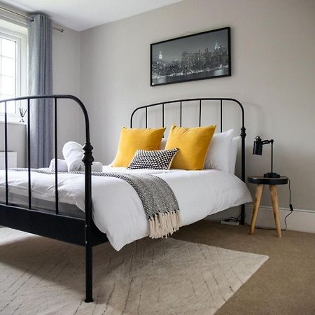Guestready - Homely Leeds City Apartment Sleep 4 Meanwood Exteriör bild