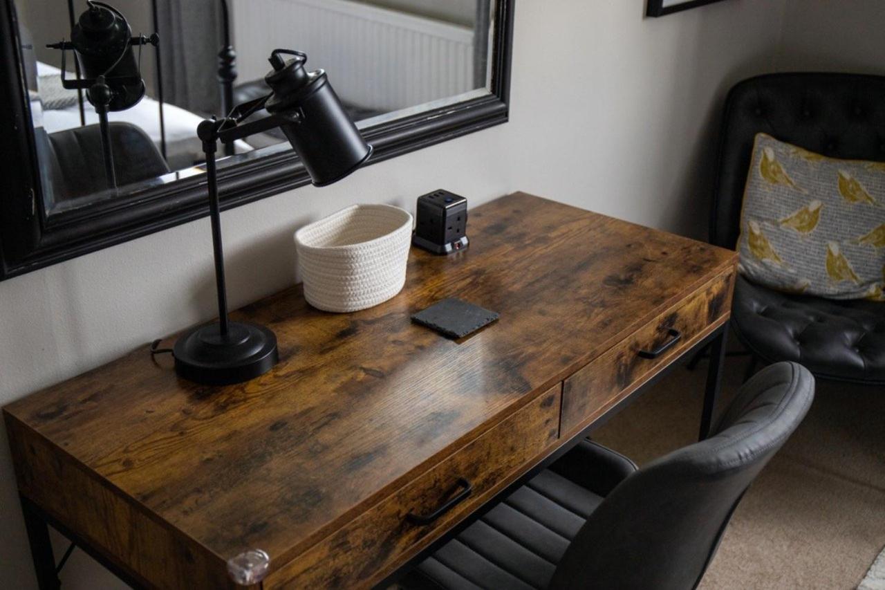 Guestready - Homely Leeds City Apartment Sleep 4 Meanwood Exteriör bild