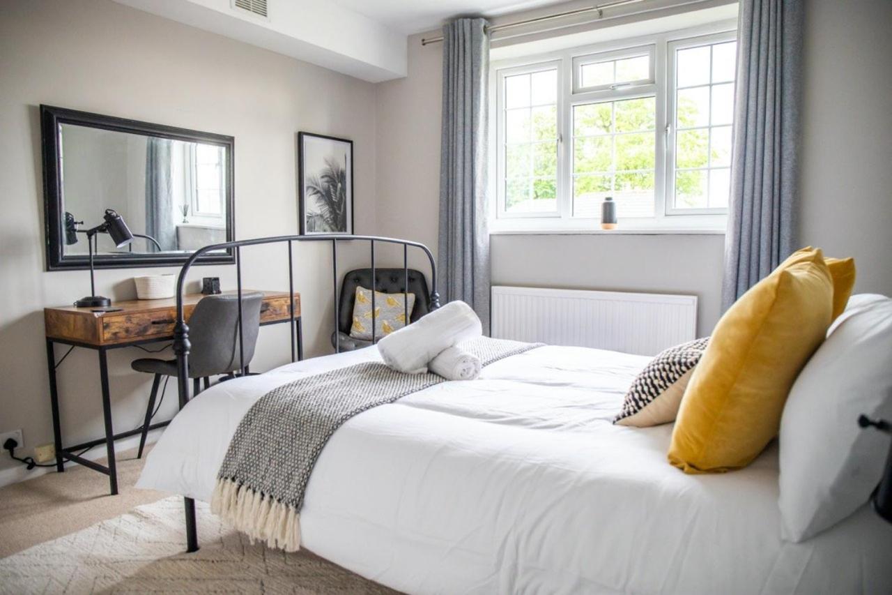 Guestready - Homely Leeds City Apartment Sleep 4 Meanwood Exteriör bild
