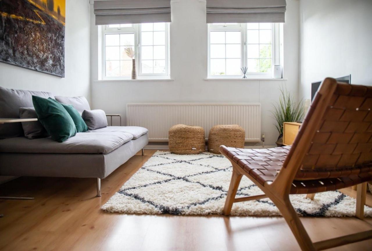 Guestready - Homely Leeds City Apartment Sleep 4 Meanwood Exteriör bild