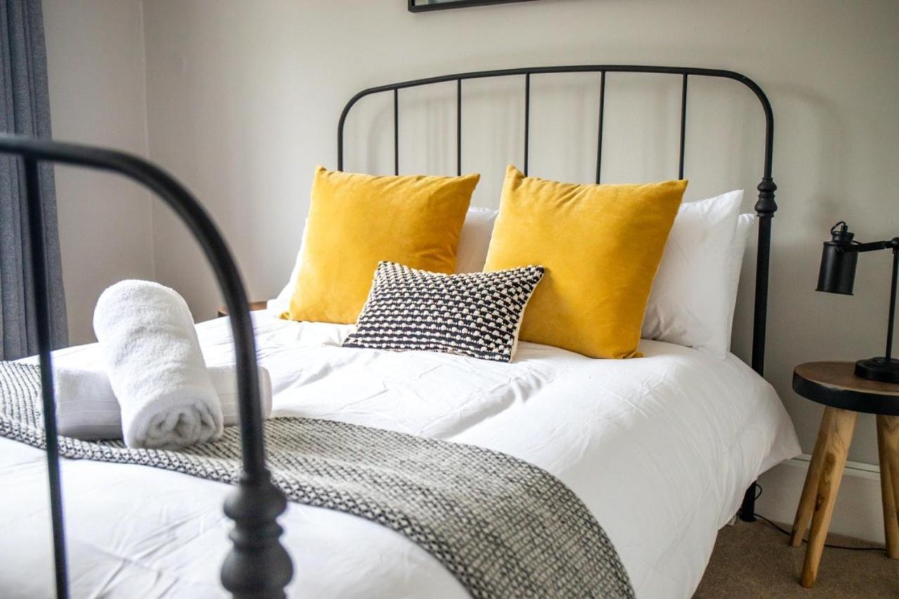 Guestready - Homely Leeds City Apartment Sleep 4 Meanwood Exteriör bild