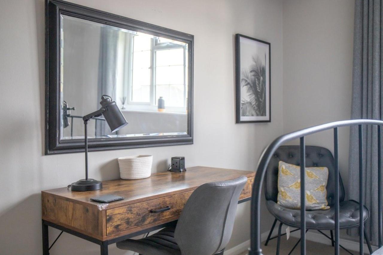 Guestready - Homely Leeds City Apartment Sleep 4 Meanwood Exteriör bild