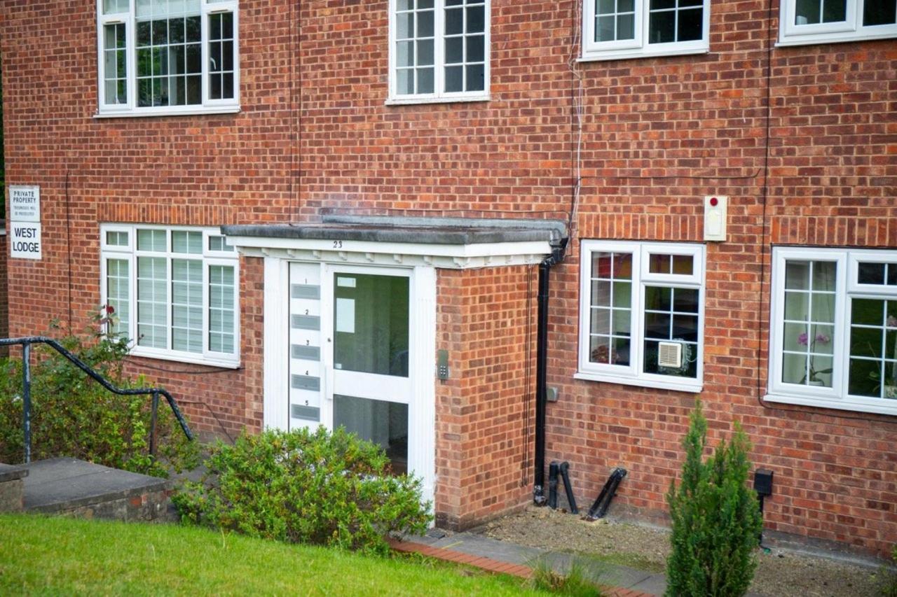Guestready - Homely Leeds City Apartment Sleep 4 Meanwood Exteriör bild